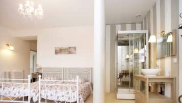 2 habitaciones, cubrecamas y colchones con efecto memoria