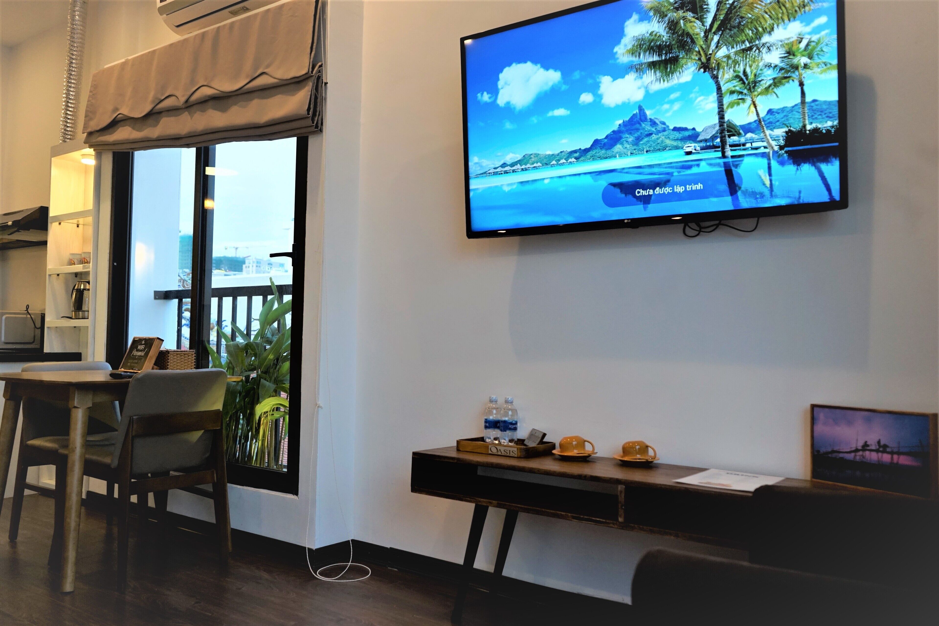 Family Studio, Non Smoking, Balcony | Living area | 49-inch LED TV with digital channels, TV, Netflix