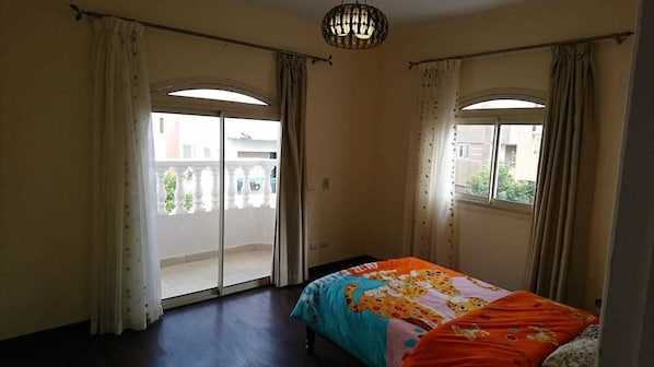 Villa, 3 habitaciones | Cortinas blackout y wifi gratis 