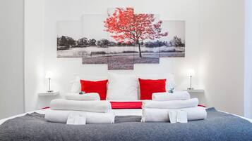 Apartamento, 1 cama de matrimonio, no fumadores | Tabla de planchar con plancha, cunas (de pago), wifi gratis