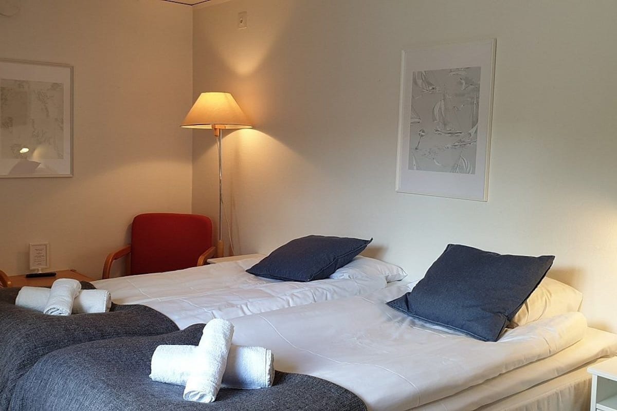 Room, Shared Bathroom, Annex Building (10) | Premium bedding, iron/ironing board, free WiFi, bed sheets
