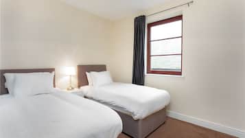 Basic Apartment, 2 Bedrooms, Non Smoking | 2 bedrooms, individually decorated, individually furnished