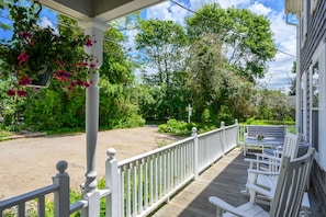 Terrace/patio - Isaiah Hall Bed & Breakfast Inn (Dennis)
