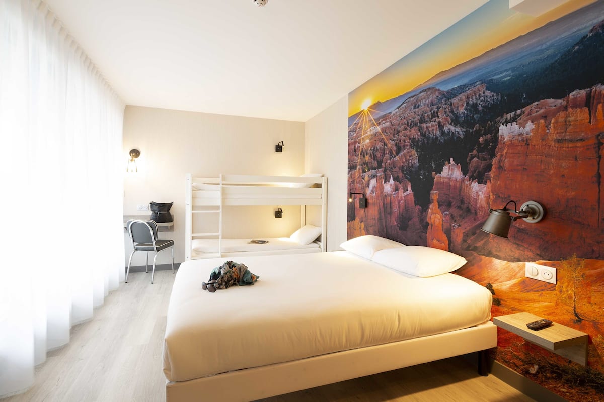 quadruple room, multiple beds | individually decorated, individually furnished, blackout curtains