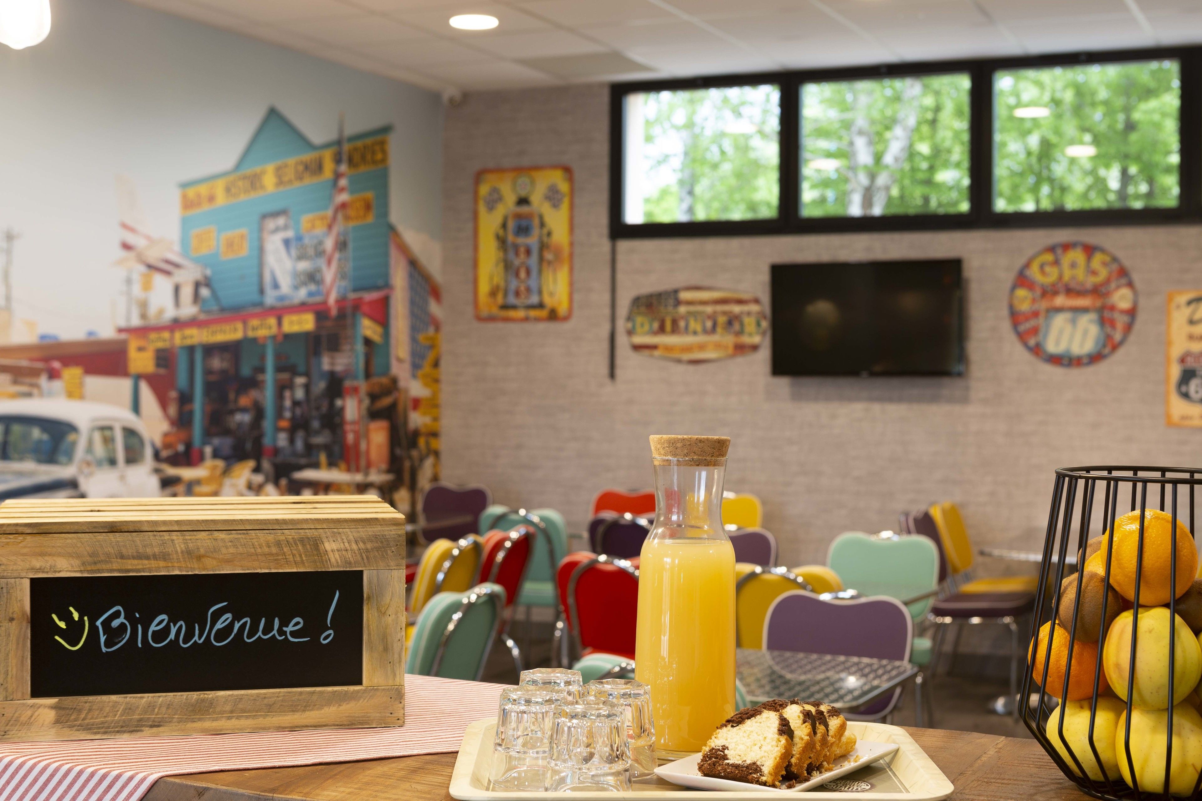 Dagelijks ontbijtbuffet (EUR 11 per persoon)