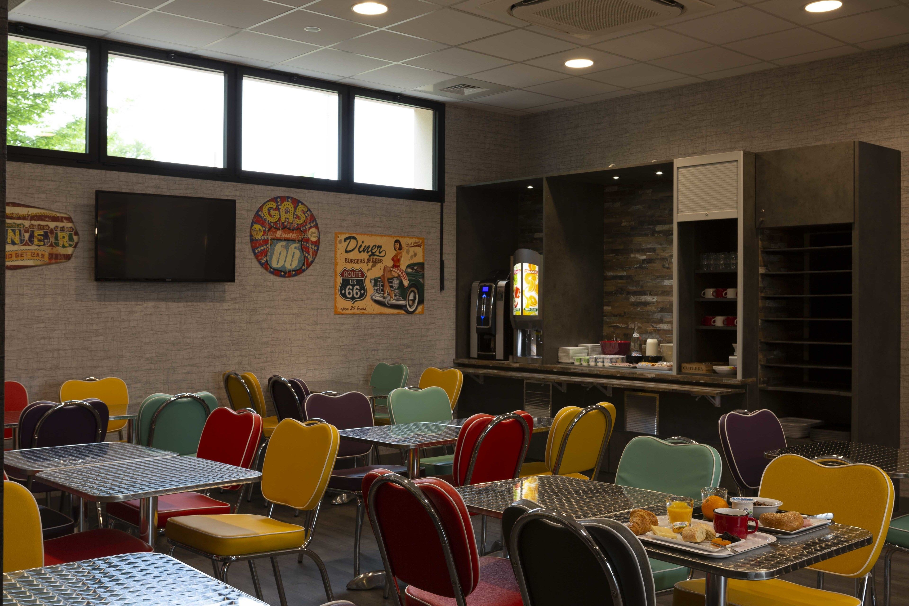 daily buffet breakfast (eur 11 per person)