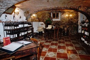 Dîner et souper servis sur place