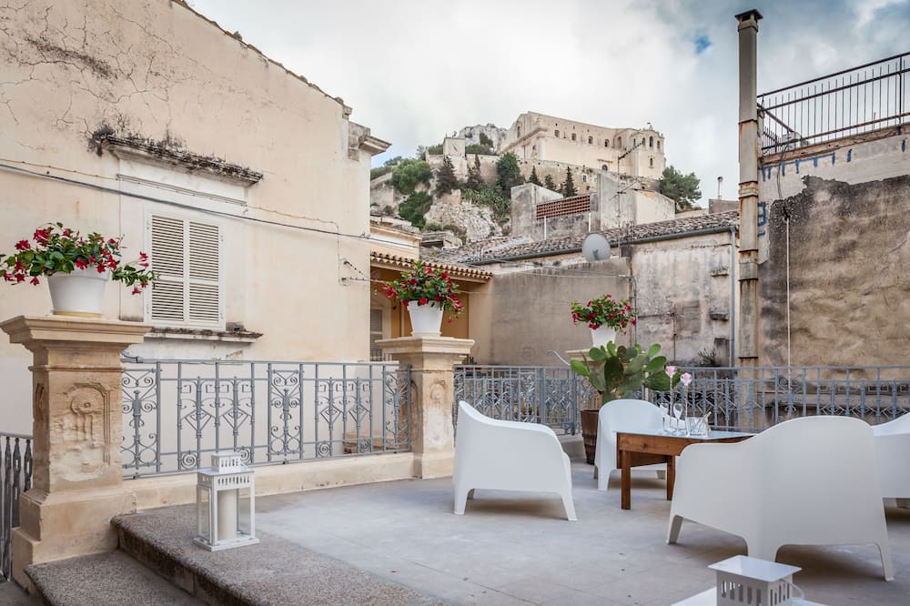 Palazzo Montalbano