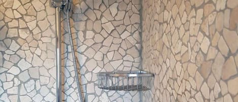 Appartement, 2 slaapkamers | Badkamer | Een diep bad, een haardroger, handdoeken