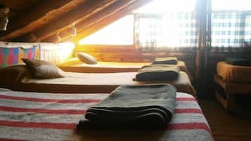 Ropa de cama de alta calidad, cubrecamas y colchones con efecto memoria