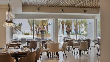 Frokost og middag serveres, middelhavsretter