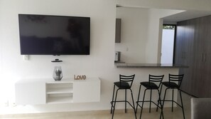 House, Non Smoking | Private kitchen | Full-sized fridge, microwave, oven, stovetop - Villa Xibalbá by Akua (Playa del Carmen)