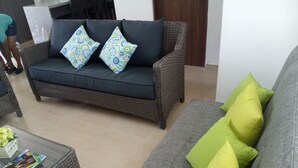 House, Non Smoking | Living room - Villa Verde Limón by Akua (Playa del Carmen)