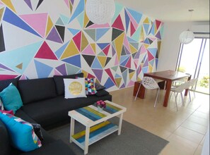 獨棟房屋, 非吸煙房 | 起居區 | 平面電視