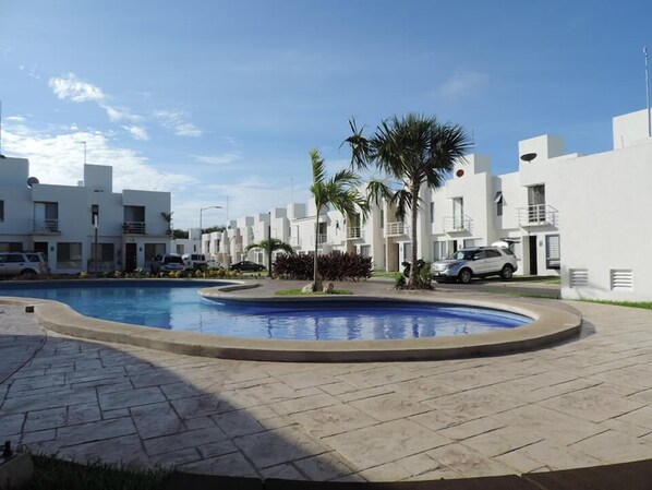 Outdoor pool - Villa Zamá by Akua (Playa del Carmen)