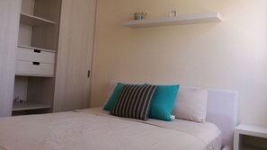 Casa, no fumadores | 3 dormitorios, wifi gratis, ropa de cama
