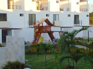 Außen-Kinderspielplatz
