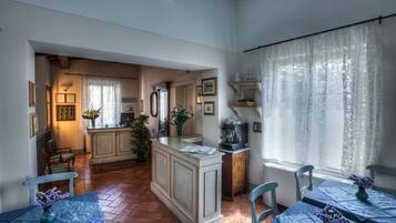 Petit déjeuner buffet compris tous les jours