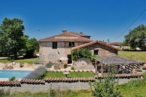 Exterior - Les Picardies (Lesterps)