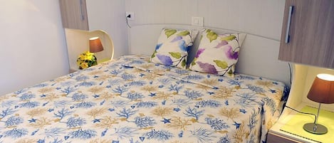 Duplex, 3 Bedrooms | 3 bedrooms, cots/infant beds