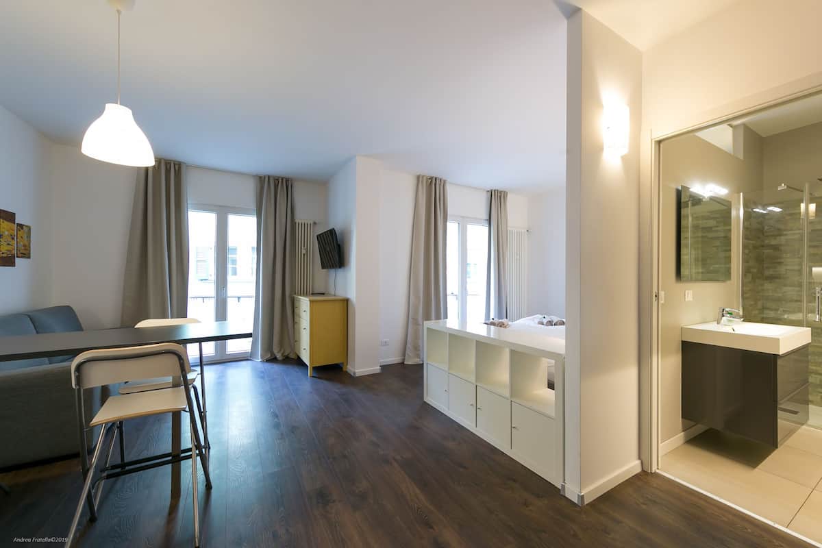 Deluxe Apartment, 1 Double Bed with Sofa bed, Non Smoking, City View (Diamond) | Frette Italian sheets, premium bedding, individually decorated
