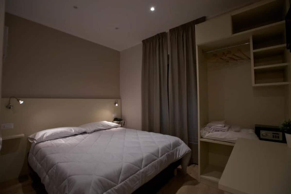 Cunas gratuitas y ropa de cama 