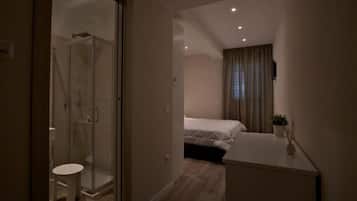 1 bedroom, free cots/infant beds, bed sheets, wheelchair access