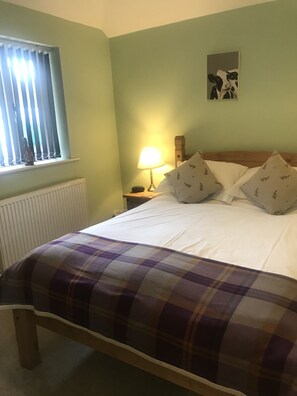 Cottage, 1 Double Bed with Sofa bed | Desk, iron/ironing board, free WiFi, bed sheets - Upper Wood End Farm (Bedford)