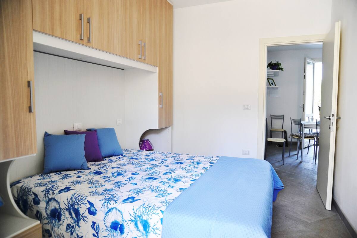 Duplex, 2 Bedrooms | 2 bedrooms, iron/ironing board, cribs/infant beds