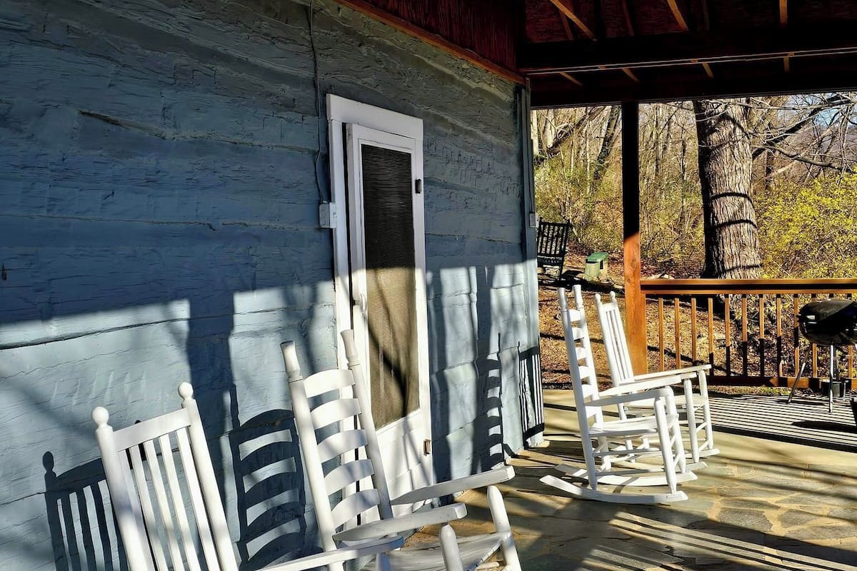 Wild Wind Cottage | Exterior detail
