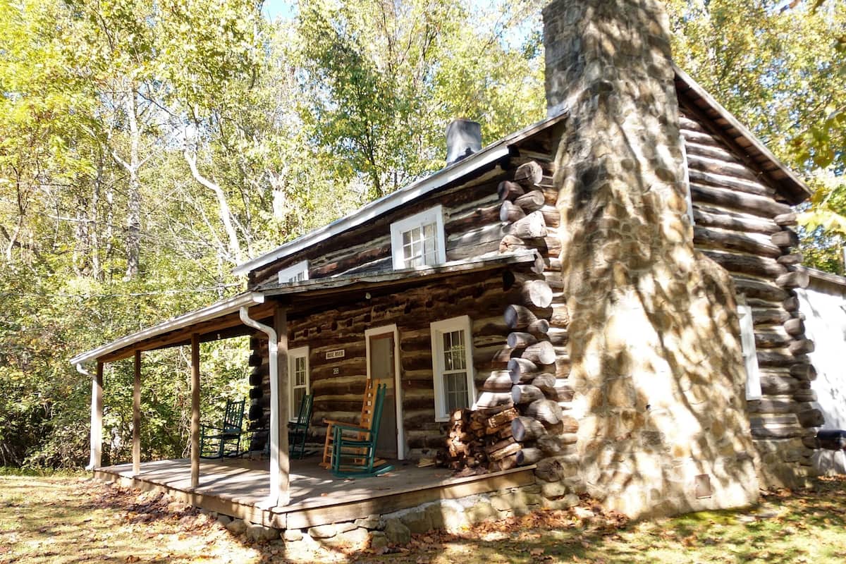 Basic Cabin, Multiple Beds, River View | Individually decorated, individually furnished, laptop workspace