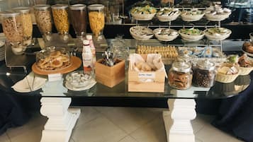 Free daily buffet breakfast