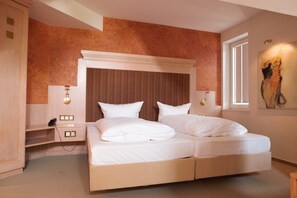 Deluxe Double Room, City View | Desk, blackout drapes, soundproofing, free WiFi - Meissmers Hotel (Eiterfeld)