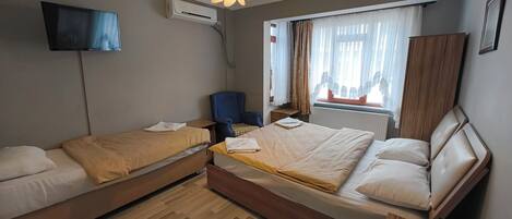 Free WiFi, bed sheets