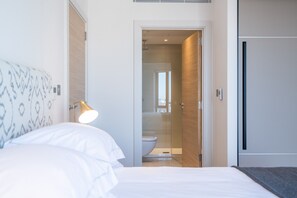 3 camere, biancheria da letto di alta qualità, postazione laptop