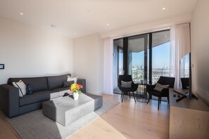 Departamento (3 Bedrooms) | Sala de estar | Smart TV 