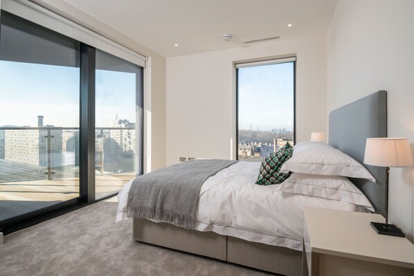 Apartment (2 Bedrooms) | 2 bedrooms, premium bedding, laptop workspace, iron/ironing board