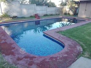 Outdoor pool - Casa en Rapel con Piscina y Quincho (Las Cabras)