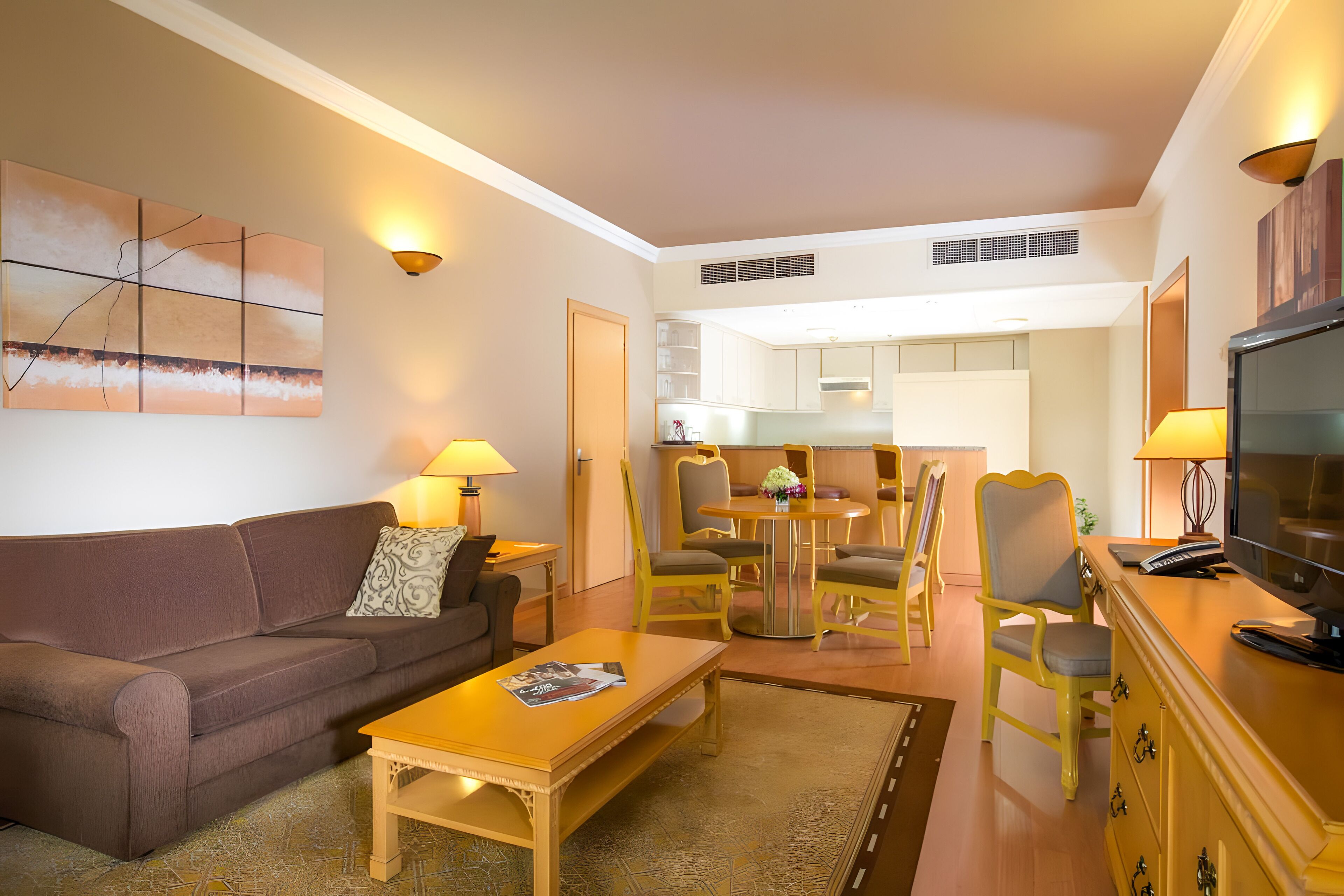 Foto - Millennium Plaza Downtown Hotel