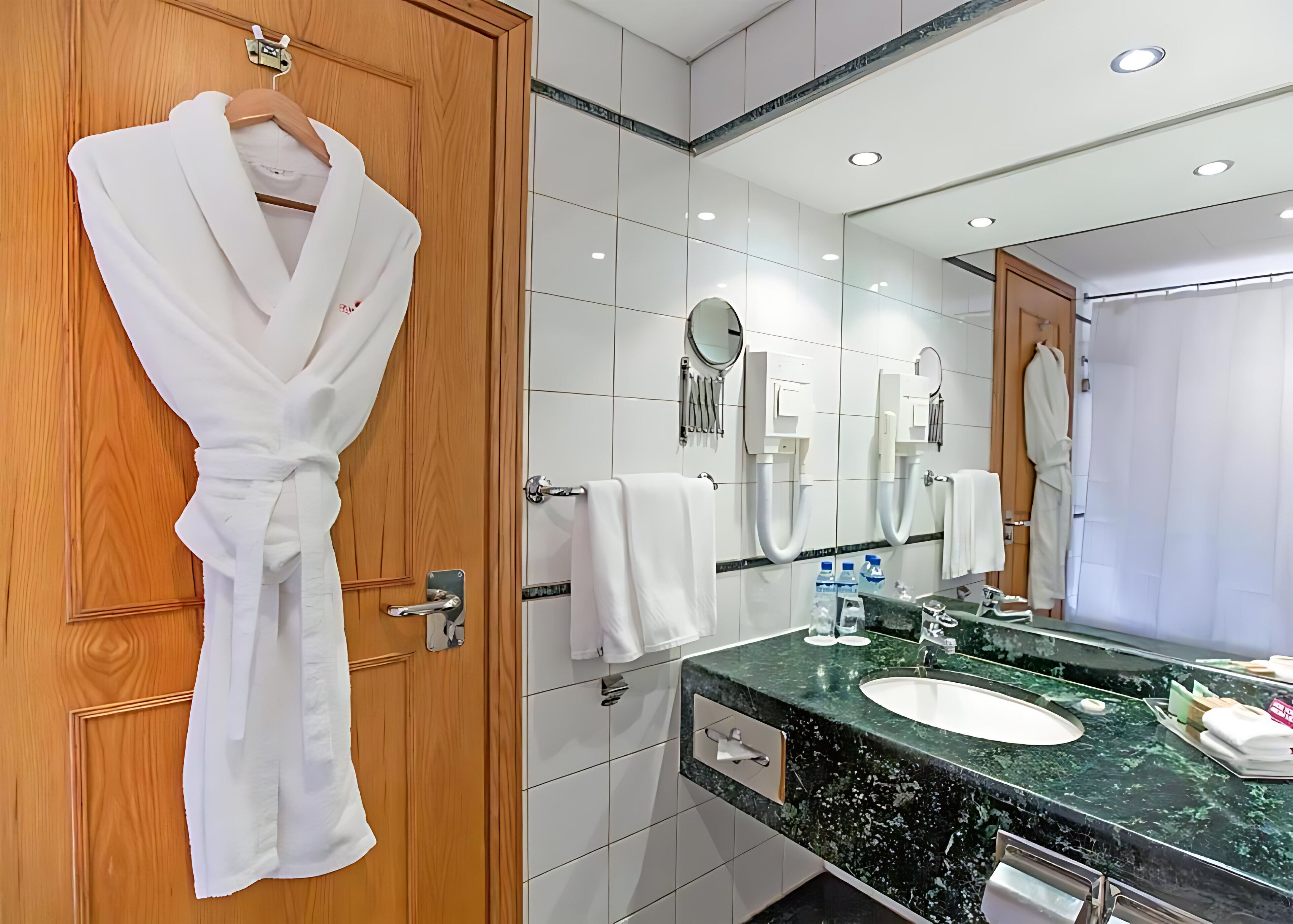 Foto - Millennium Plaza Downtown Suites