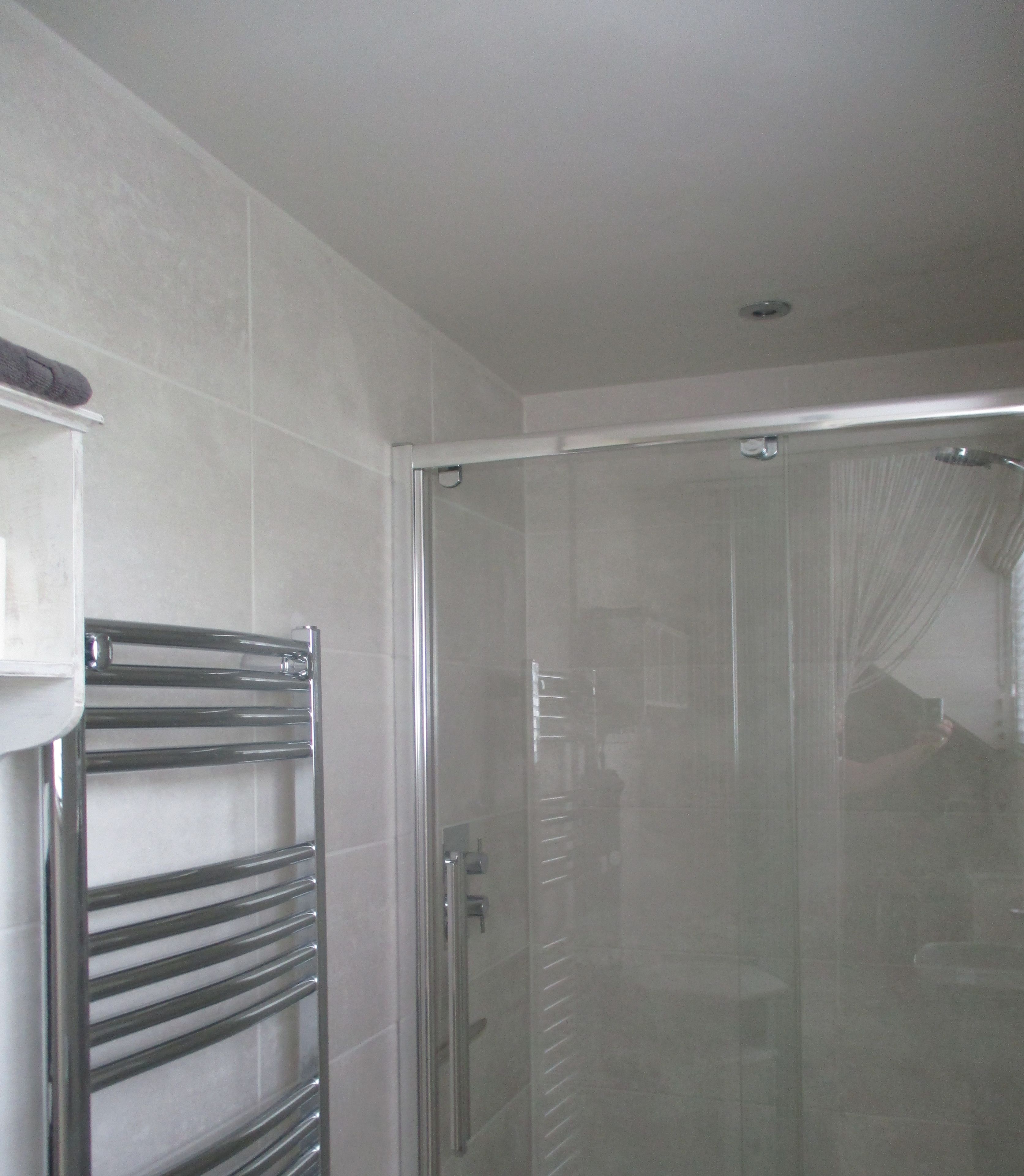 Double Room Single Use | Bathroom shower
