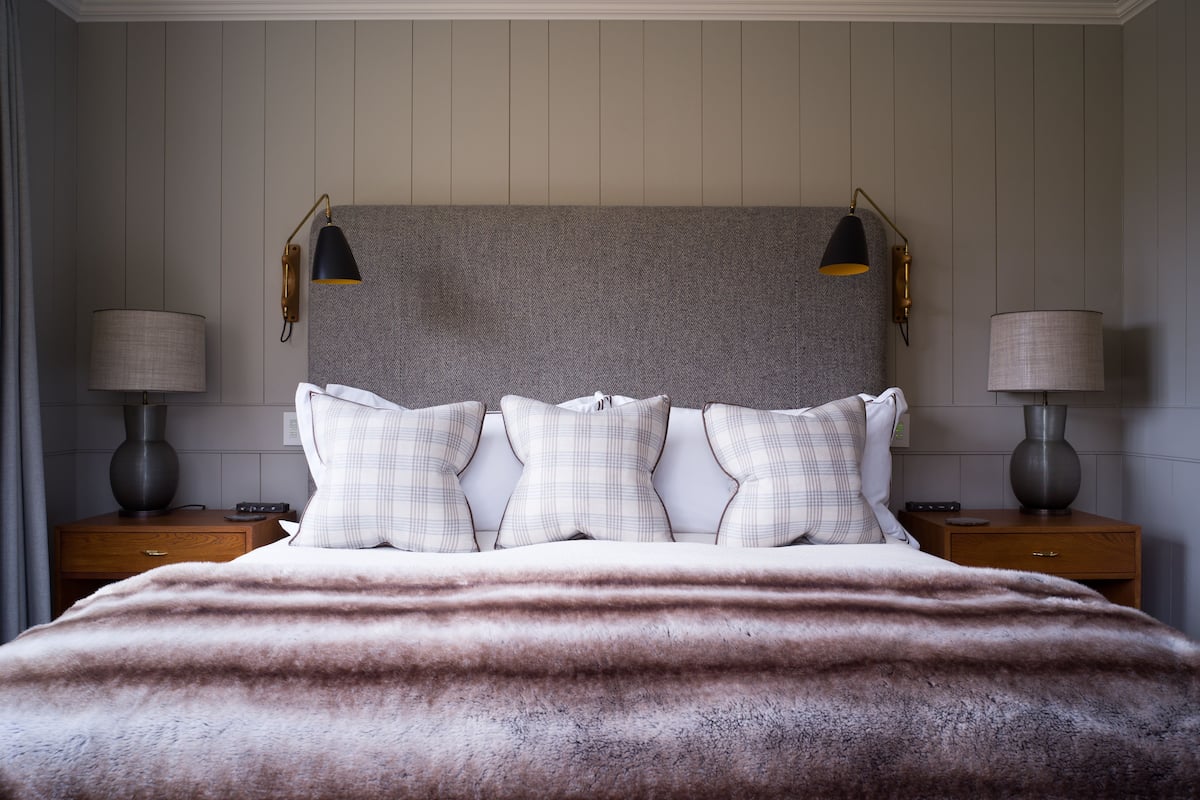 Premium bedding, free minibar, blackout curtains, free WiFi