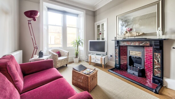 Unclassified image, 1 of 18, button - Homely 2 Bedroom Apartment, Close To City Centre (Edinburgh)