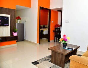 In-room safe, soundproofing, cots/infant beds, rollaway beds