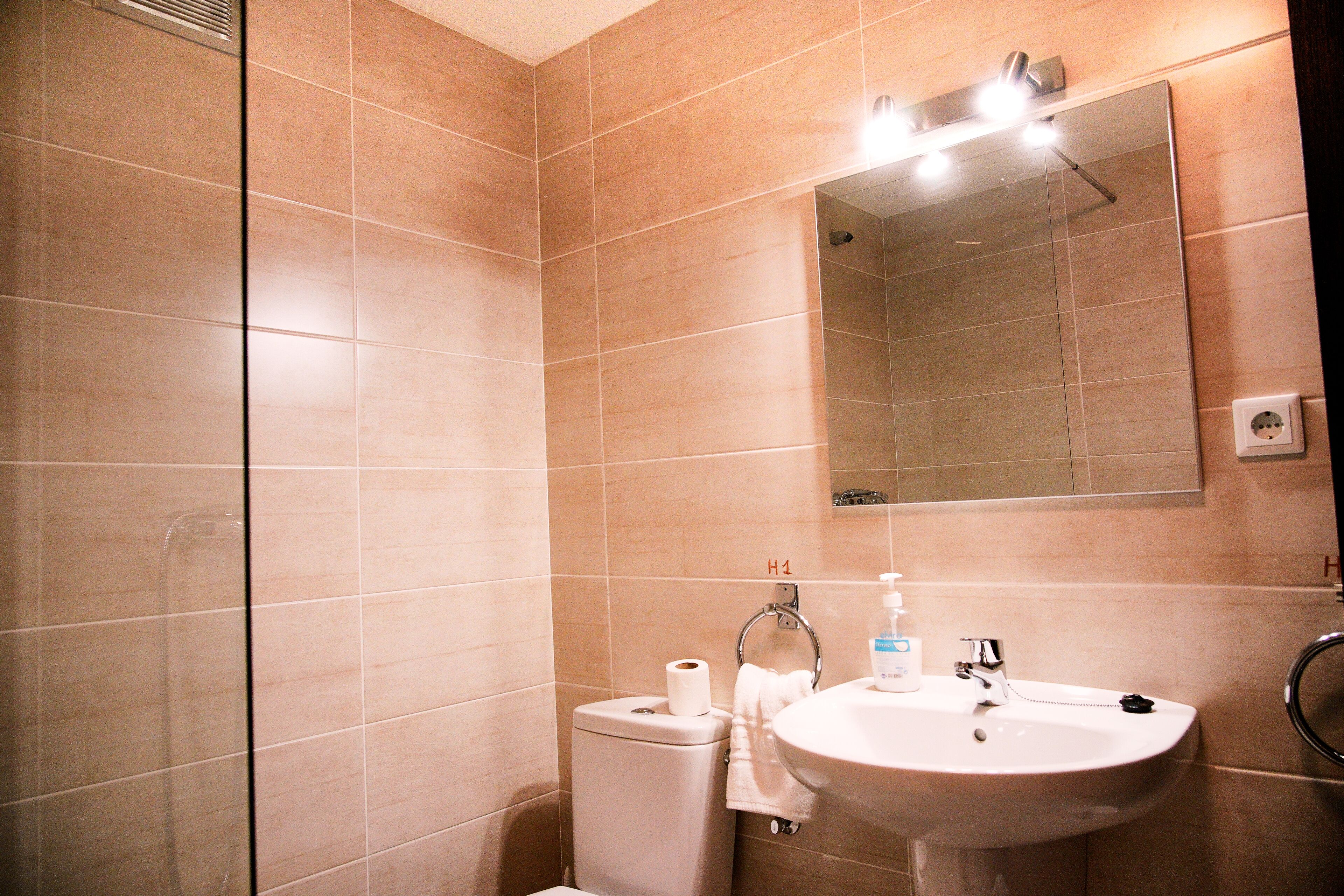 family room | bathroom | bathtub, deep-soaking bathtub, free toiletries, hair dryer