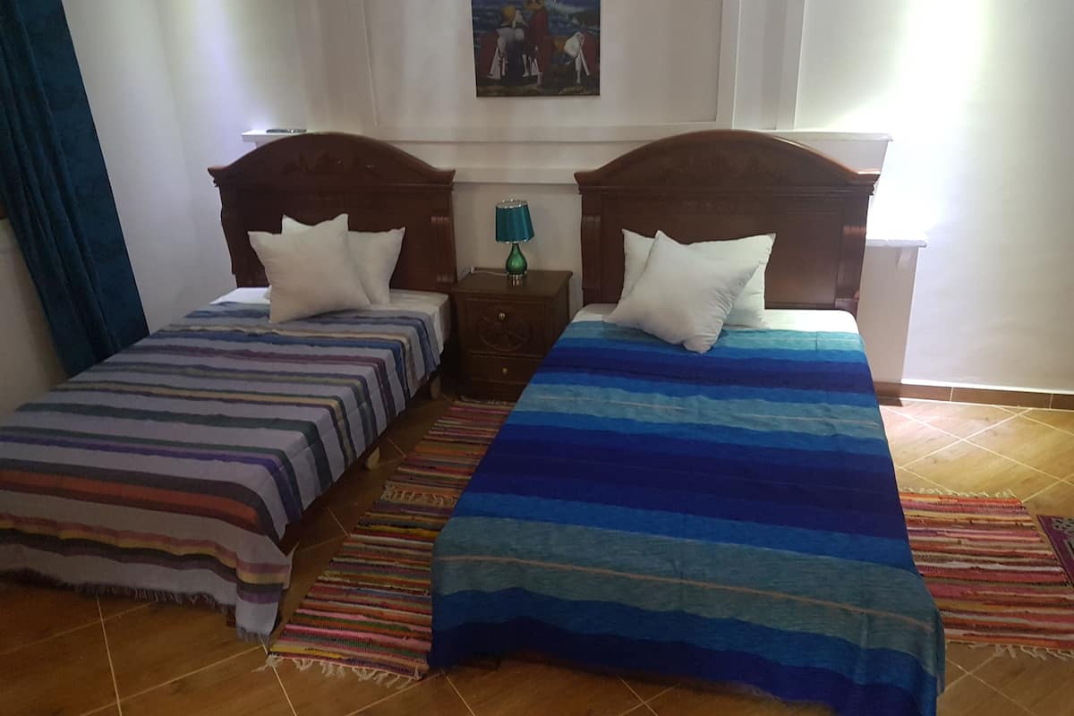 Chambre Classique avec lits jumeaux, plusieurs lits, vue jardin (Chaouen) | Literie de qualité supérieure, décoration personnalisée