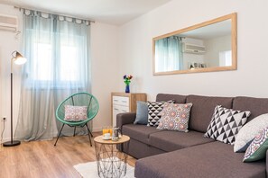 Flat-screen TV - Apartment 3 Cuori - in the middle of the city center and sea (Pula)