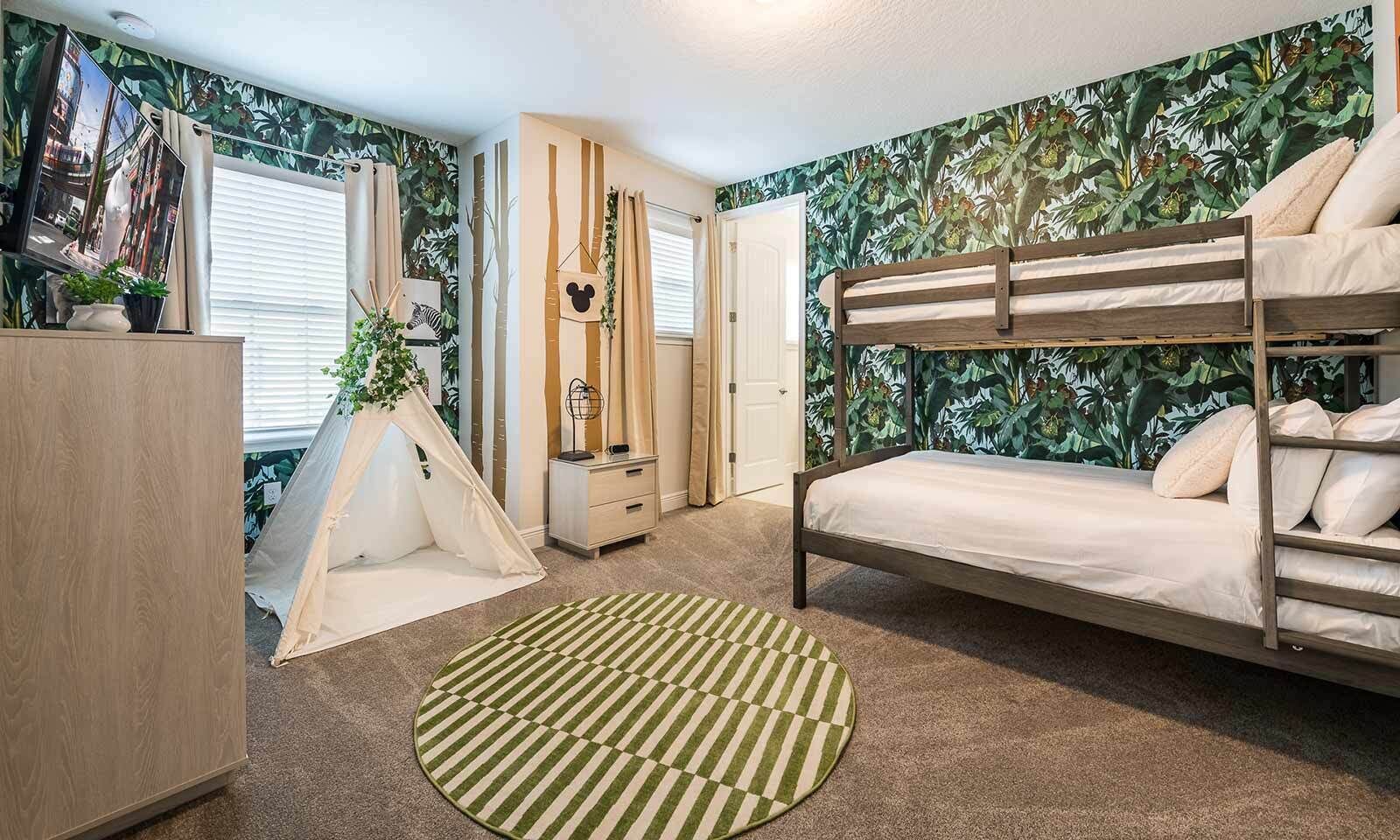 5 habitaciones, tabla de planchar con plancha, wifi y ropa de cama 