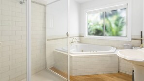 Shower - DIAMOND BAY RETREAT - SORRENTO (Sorrento)