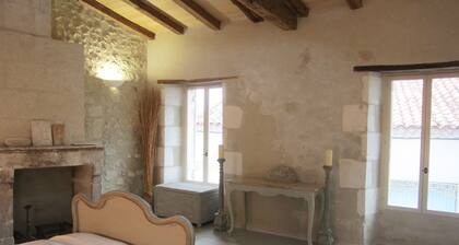 Romantic/Elegant Barn Conversion